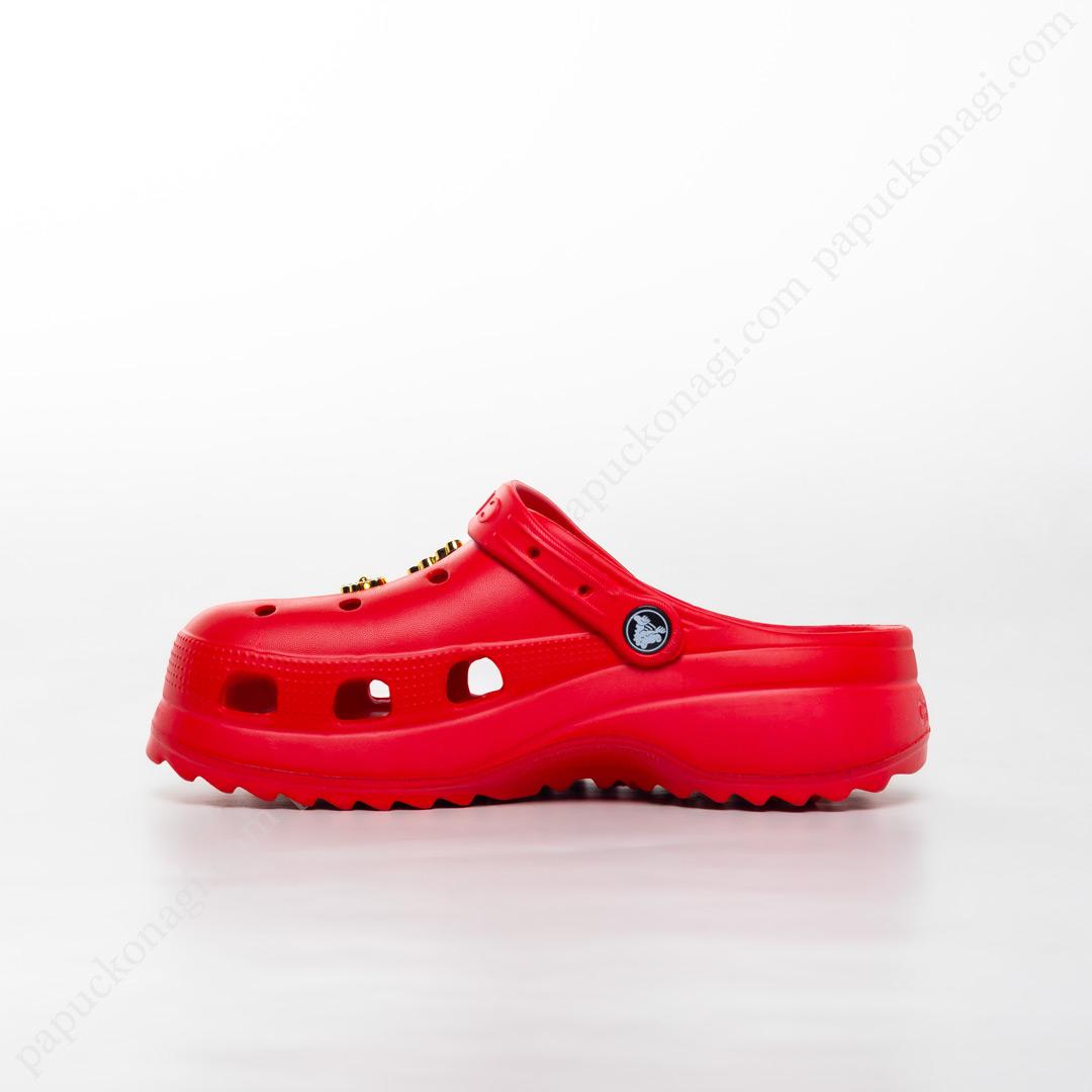 Crocs outlet top