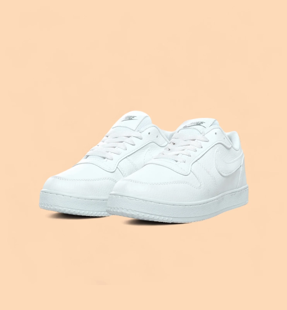 Nike Retro Beyaz Nike Retro Beyaz