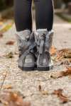 Ugg Gri Kurdele