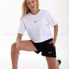 Kadın Nike Klasik Kısa T-Shirt Beyaz