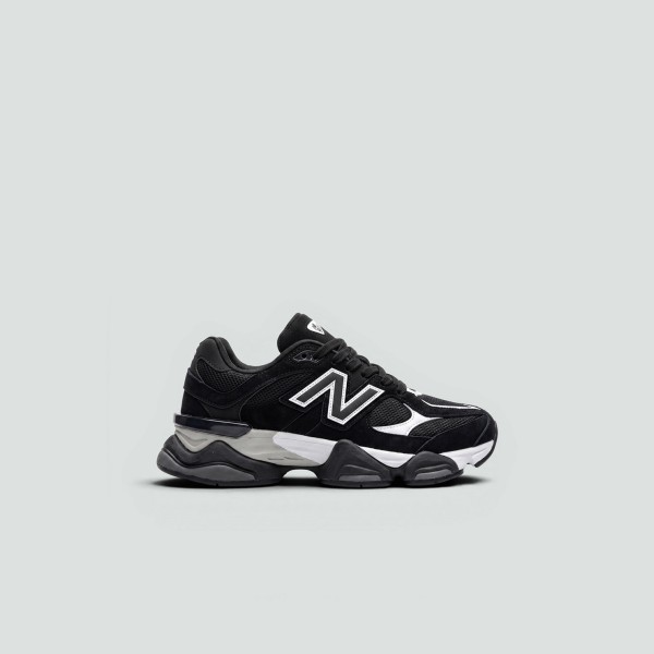 New Balance 9060 Çocuk Siyah Beyaz New Balance 9060 Çocuk Siyah Beyaz