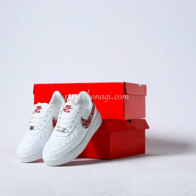 Nike Airforce Desenli Beyaz Kırmızı Nike Airforce Desenli Beyaz Kırmızı