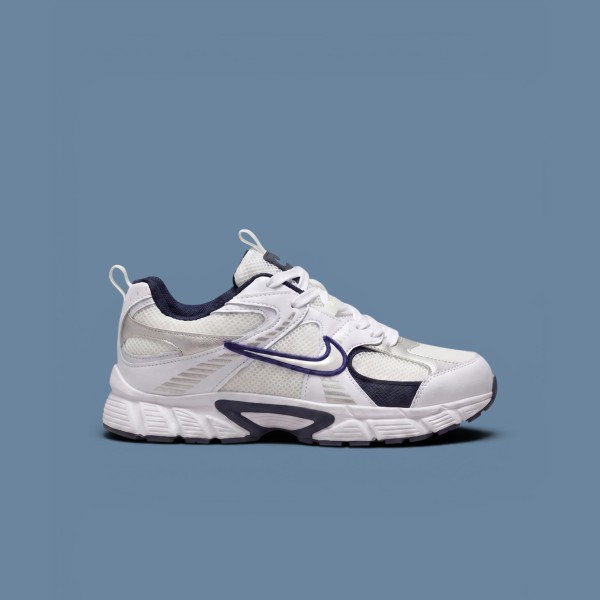 Nike Initator Beyaz Lacivert Nike Initator Beyaz Lacivert