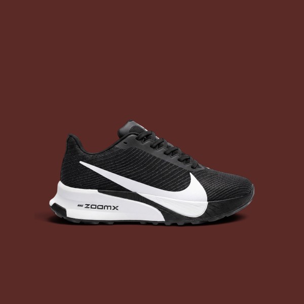 NIKE New ZoomX Siyah Beyaz NIKE New ZoomX Siyah Beyaz