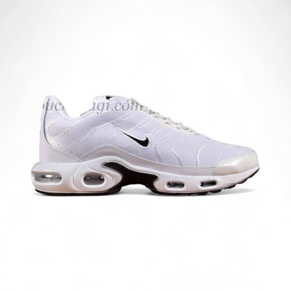 Nike TN Beyaz Siyah Nike TN Beyaz Siyah