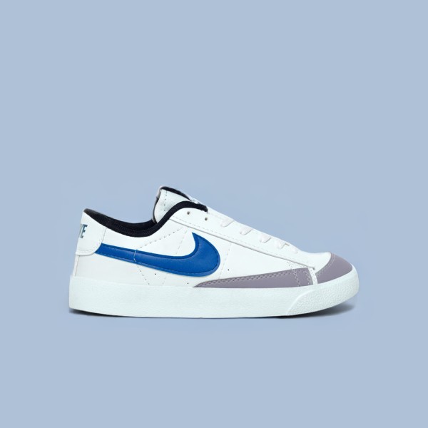 Outlet - Nike Blazer Kısa Bağcık Beyaz Mavi Outlet - Nike Blazer Kısa Bağcık Beyaz Mavi