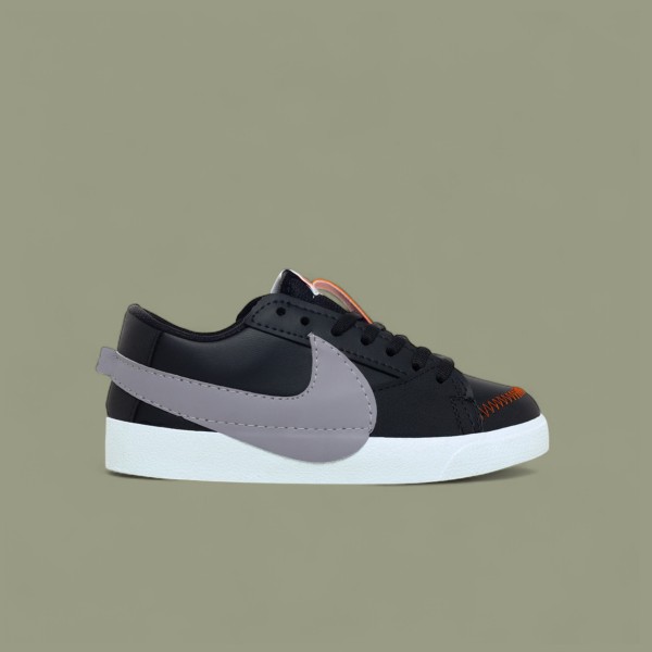 Sezon Sonu - Nike Blazer Jumbo Kısa Siyah Gri Sezon Sonu - Nike Blazer Jumbo Kısa Siyah Gri