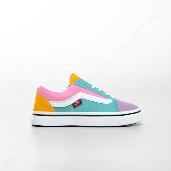 Vans Color Vans Color